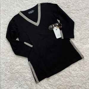 Duffield Lane Long Sleeve V-neck Tunic